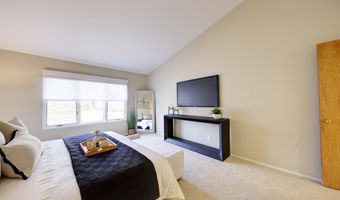 3682 Tanglewood Ct, Ann Arbor, MI 48105