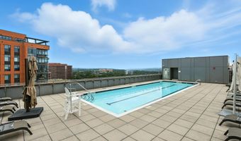 2001 15TH St N 111, Arlington, VA 22201