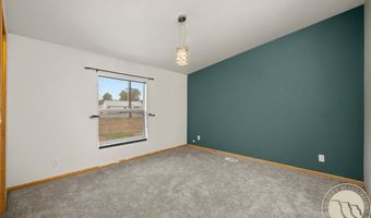 806 S Heights Ln, Billings, MT 59105