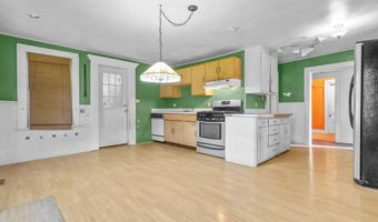 19 Elm St, Ansonia, CT 06401