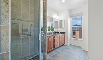 2109 MAIN LINE 102, Alexandria, VA 22301