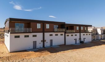 1328 E Lone Rock View Dr, Big Water, UT 84741