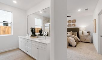 1819 Pacific Rd S, Madera, CA 93636