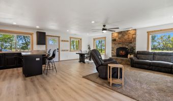 2810 S 392nd Ave, Aberdeen, SD 57401