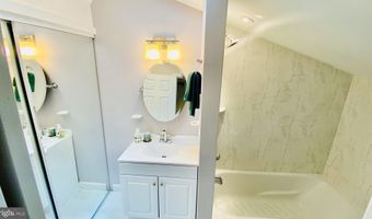 4402 RESERVOIR Rd NW, Washington, DC 20007