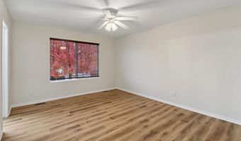 920 NE 49th St, Ankeny, IA 50021