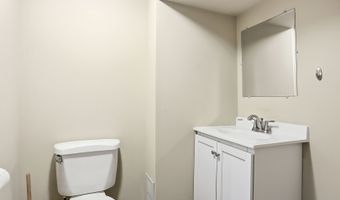 615 Highland Ave, Antioch, IL 60002
