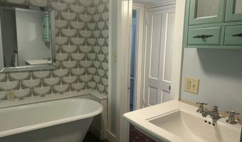 7 Anderson St, Belfast, ME 04915