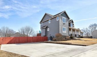 923 S 10th St, Adel, IA 50003