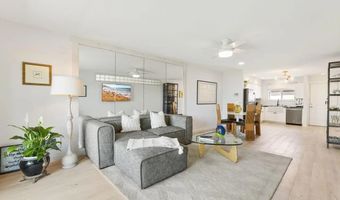 902 Caminito Madrigal F, Carlsbad, CA 92011