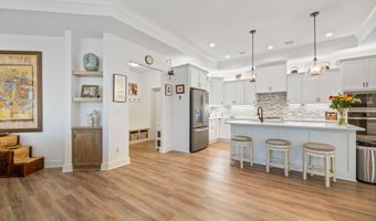 4928 N Prestwick Ave, Bel Aire, KS 67226