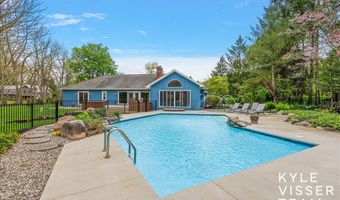 1585 River Oaks Dr SE, Ada, MI 49301