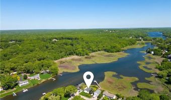 151 Conanicus Rd, Narragansett, RI 02882