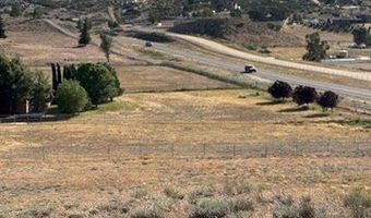 497 Rambling Ln, Aguanga, CA 92536