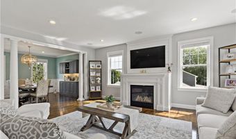 54 Michael Dr, Bristol, RI 02809