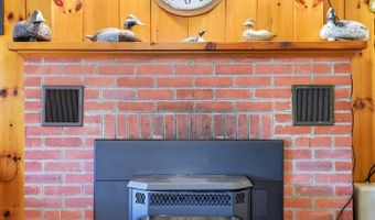 63 Lake Shore Dr, Barnstead, NH 03225