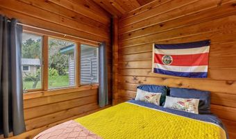 28 Hilltop Rd, Alburgh, VT 05440