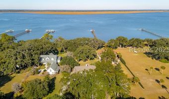 210 Old Plantation Dr, Beaufort, SC 29907