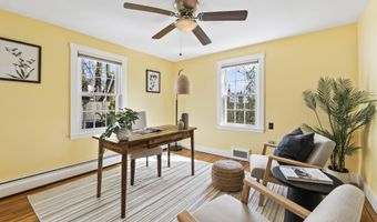 17 US Route One, Falmouth, ME 04105