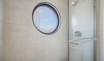 1000 W Island Blvd 504, Aventura, FL 33160