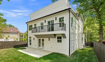 2902 VISTA St NE, Washington, DC 20018