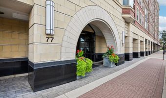 77 S Evergreen Ave 1204, Arlington Heights, IL 60005
