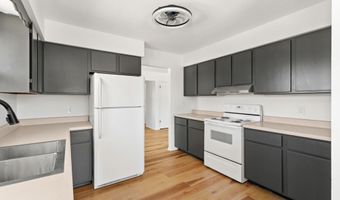 104 NW Sharmin Dr, Ankeny, IA 50023