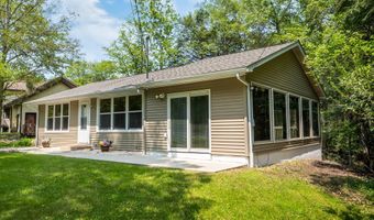 18 Holiday Dr, Albrightsville, PA 18210