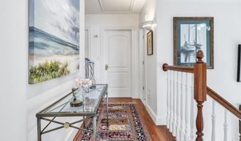33 Crescent Ave, Beverly, MA 01915