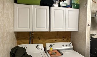 9713 E Birch Rd, Bloomfield, IN 47424