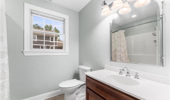 20 Wheelock Ave, Cranston, RI 02920