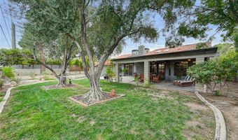 2400 La Solana Way, Las Vegas, NV 89102