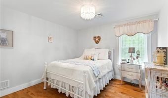 360 Pleasant St, East Providence, RI 02916