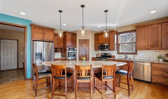 10407 Oregon Ave N, Brooklyn Park, MN 55445