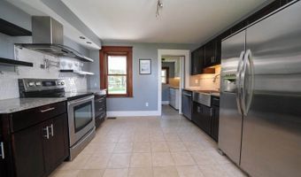136 Lancaster Ave, Bangor, ME 04401