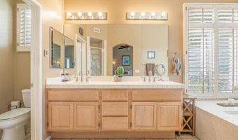 1052 Calle De Lepanto, Escondido, CA 92025