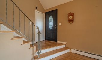 20 High Point Ter, Alloway, NJ 07461