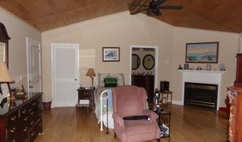 32 NE 6th St, Arab, AL 35016