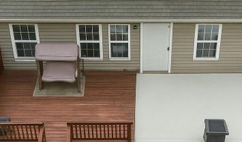 3840 Countryaire Dr, Ayden, NC 28513