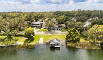 808 EDGEWATER Dr, Orlando, FL 32804