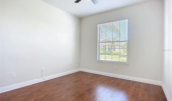 5440 SUNSET FALLS Dr, Apollo Beach, FL 33572