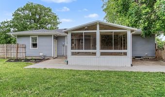 307 Dotson Dr, Ames, IA 50014