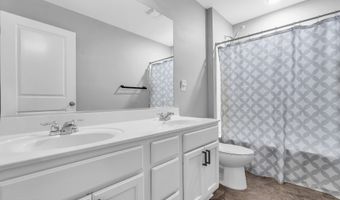 6 Hopper Ave, Barnegat, NJ 08005