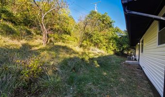 12 Mcguffey Ln, Athens, OH 45701