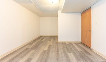 1877 Arlington Blvd, Ann Arbor, MI 48104