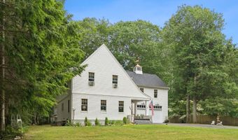 2 Valley Ave, Falmouth, ME 04105