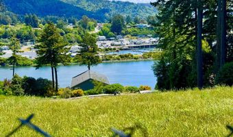 337 SPRUCE Dr, Brookings, OR 97415