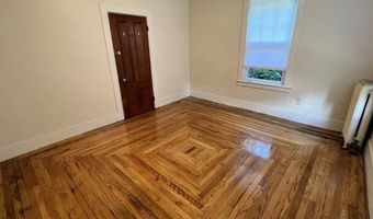 986 S East St #A, Amherst, MA 01002