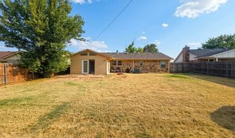 1421 Savannah Cir, Altus, OK 73521