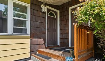 4143 Vance Dr #7, Anchorage, AK 99508